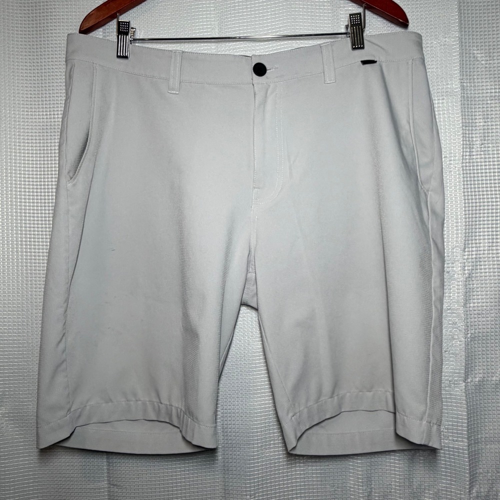 TravisMathew Golf Shorts Polyester Spandex Stretch Beck Performance Casual 38